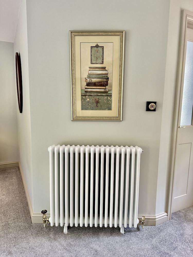 Farthings Hotel and Restaurant