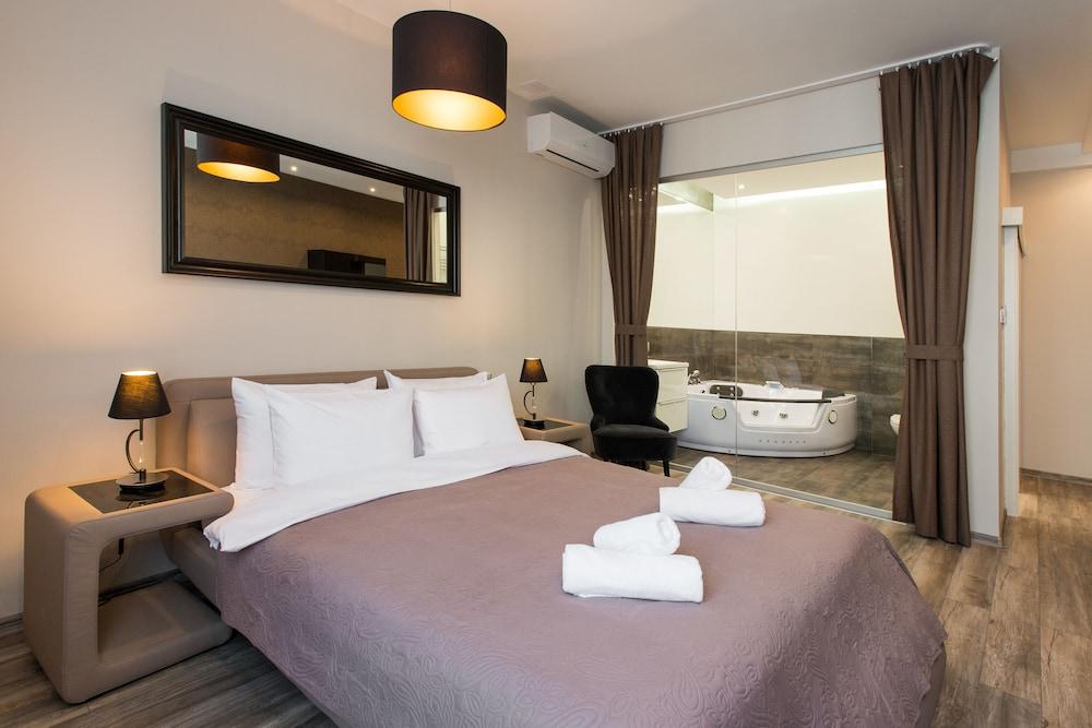 Leo Apartments Old Town