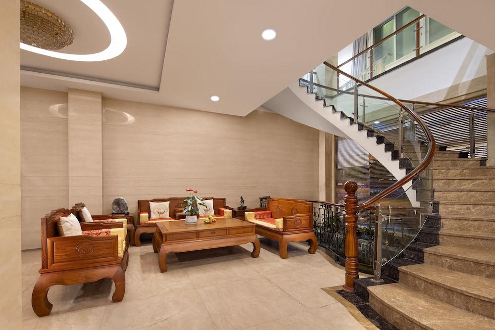 Kaiserdom Hotel Airport Branch