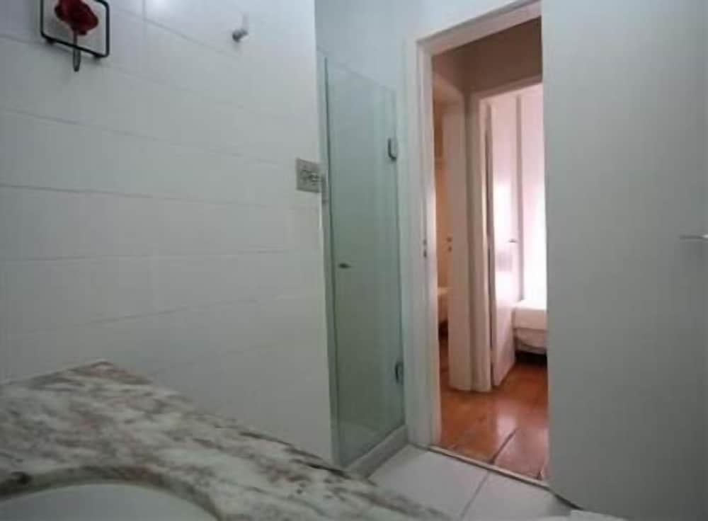 Gohouse - Garibaldi 307