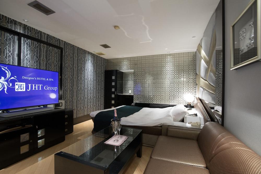 HOTEL PERRIER - Adults Only