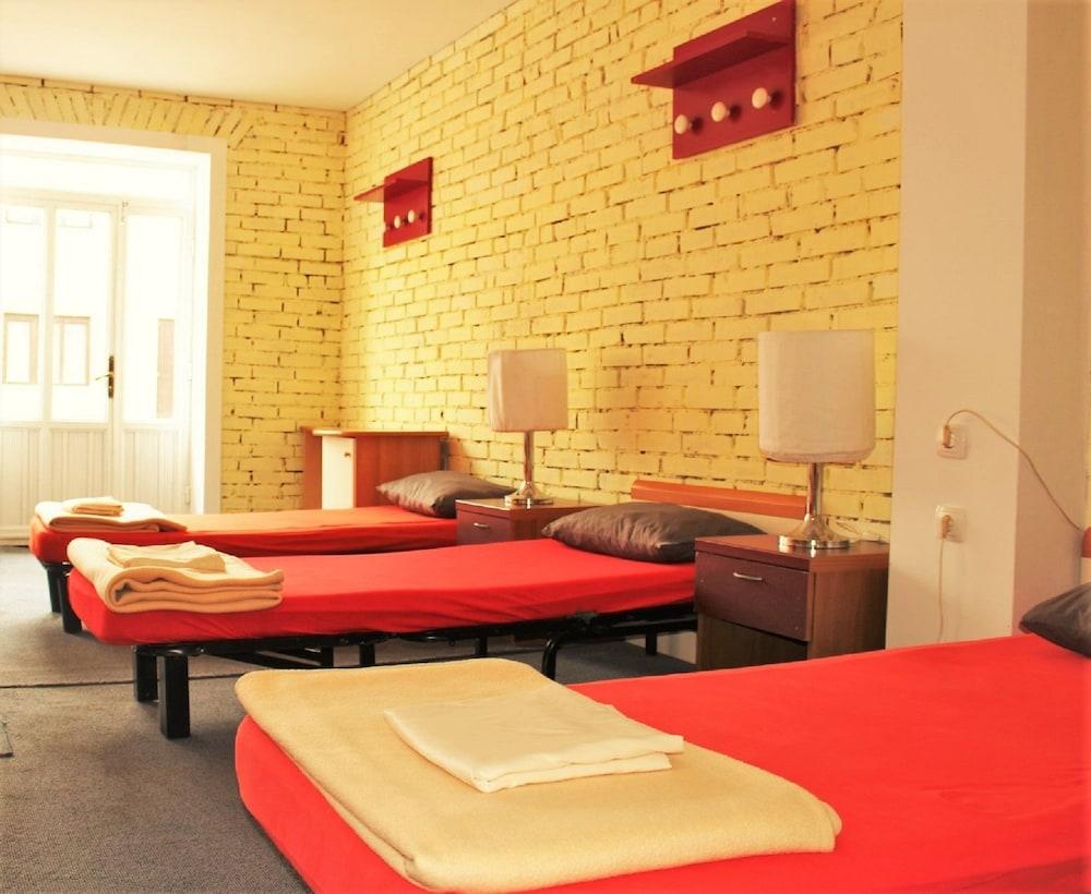 Dragan’s Den Plitvice Hostel