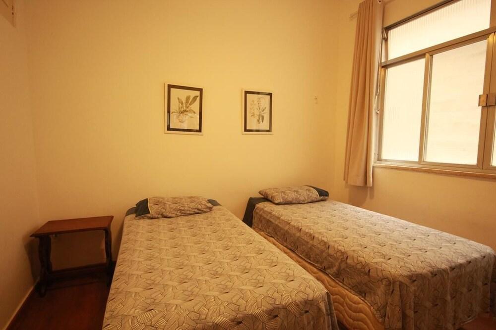 GoHouse Atlantica 412