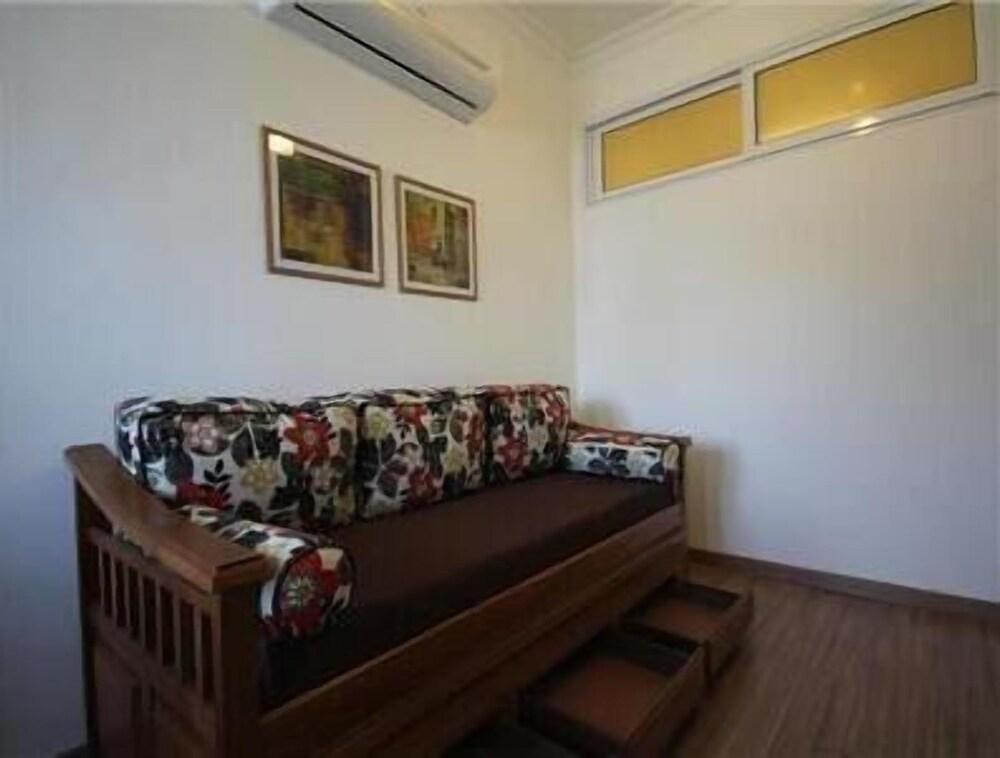 GoHouse Belfort 1102