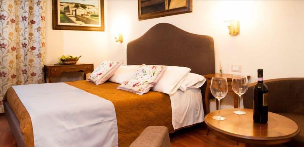 AM Collection Florence