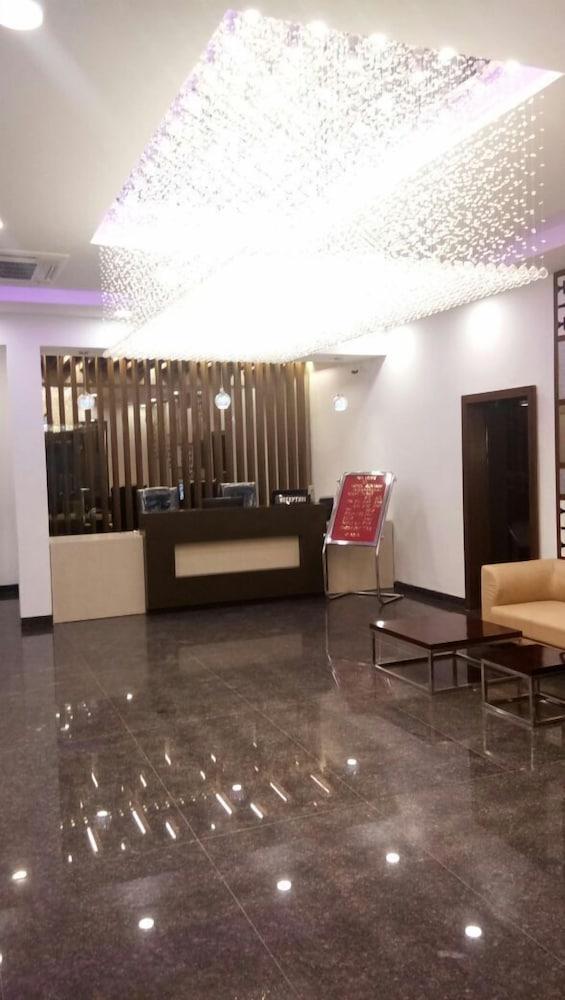 Hotel Suktara International