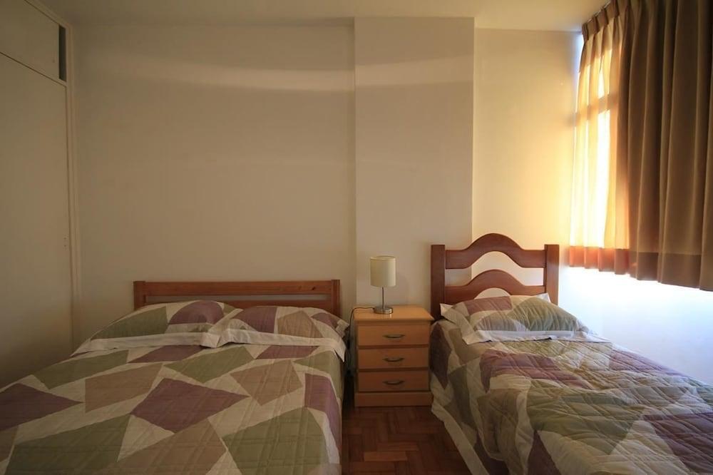 GoHouse Copacabana 1003