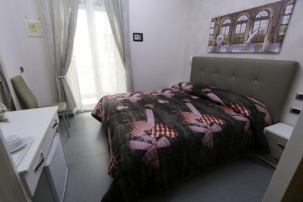 Donn'Anna Bed & Breakfast