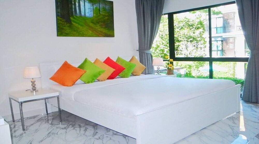 Title Rawai 2 bedrooms Apartment Pool View