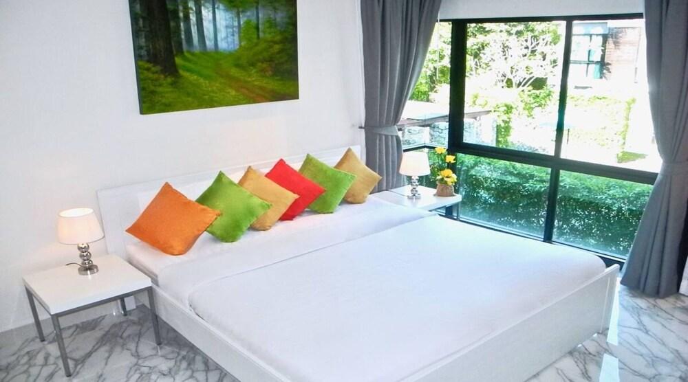 Title Rawai 2 bedrooms Apartment Pool View