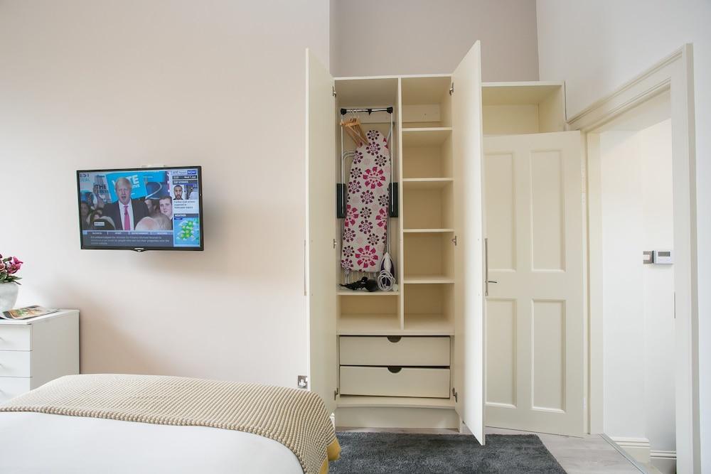 St. Stephen's Green Apartments