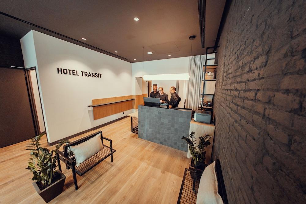 Hotel Transit