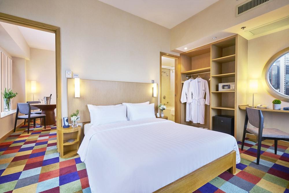 Hotel COZi Harbour View