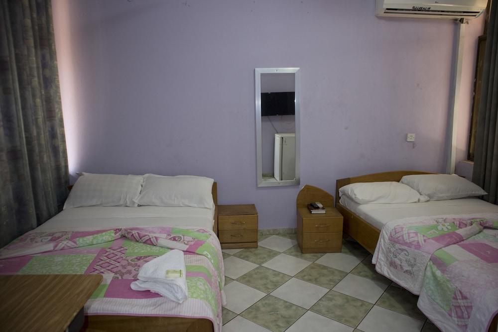 Radach Lodge & Conference Centre