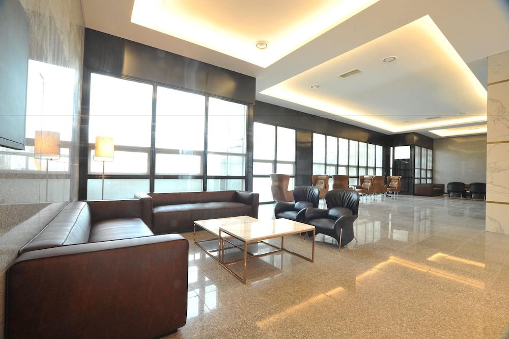 Yongin Central CO'OP Hotel