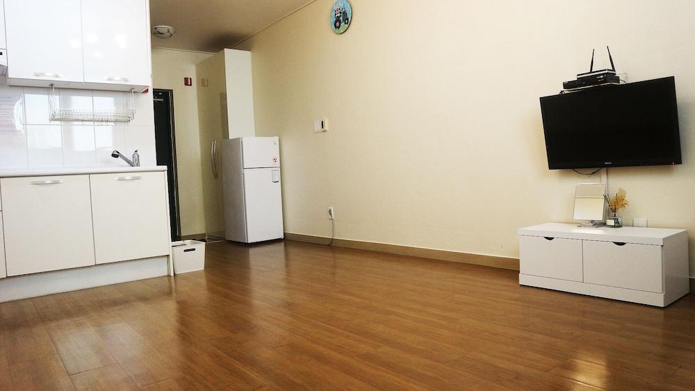 Busan Haeundae Travel Pension