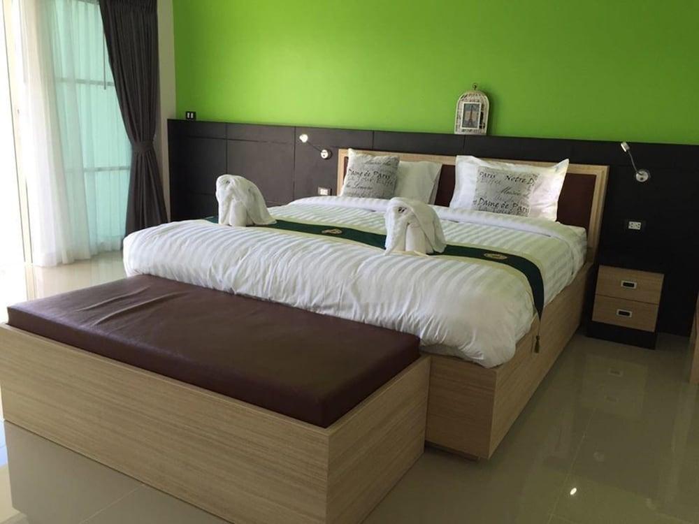 Dwell At Chalong Hill