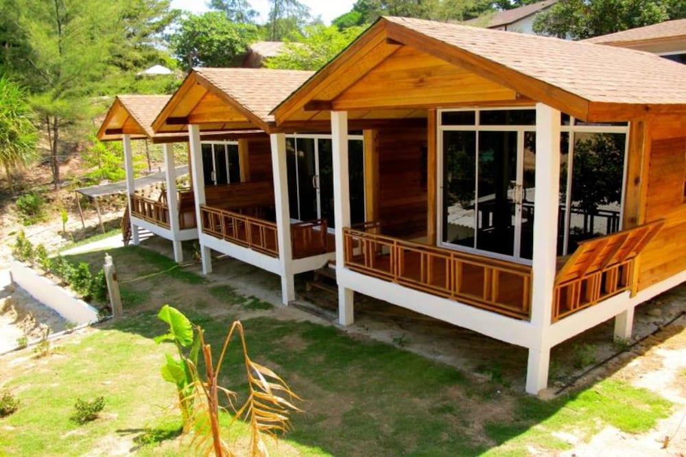 Pitiusas Beach Resort