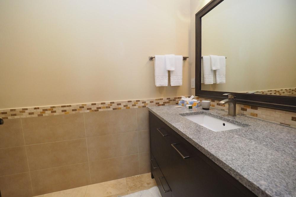 Luxury Oceanfront Penthouse