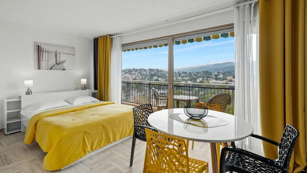 Cannes Marina Residence