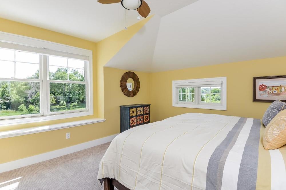 Swing Bridge Condo - Unit 40