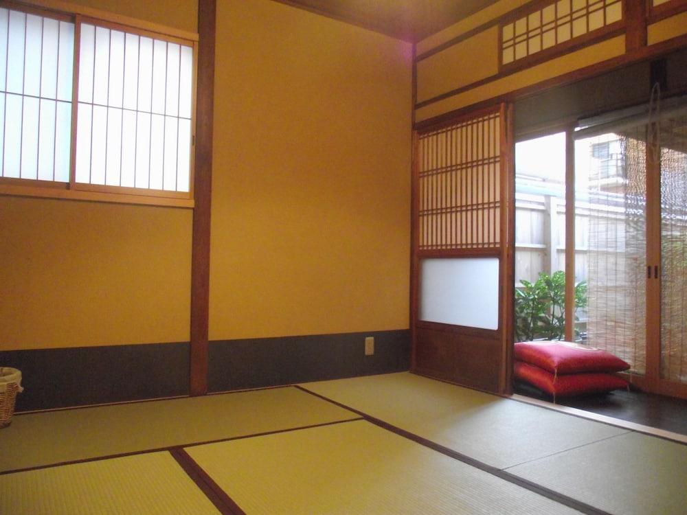 Kyo Machiya Guest House Makuya