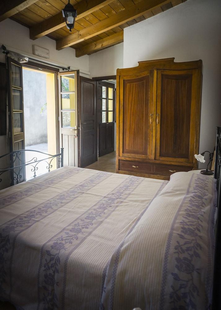 Il Mandorlo Rooms & Apartments