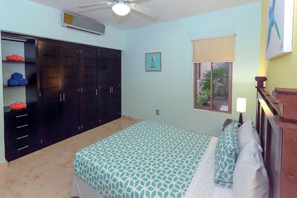 Caballito CM-103 by NAS