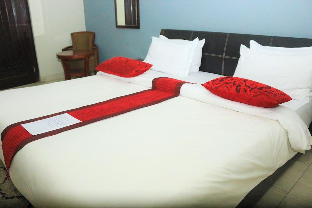 The Crib Lifestyle Hotel