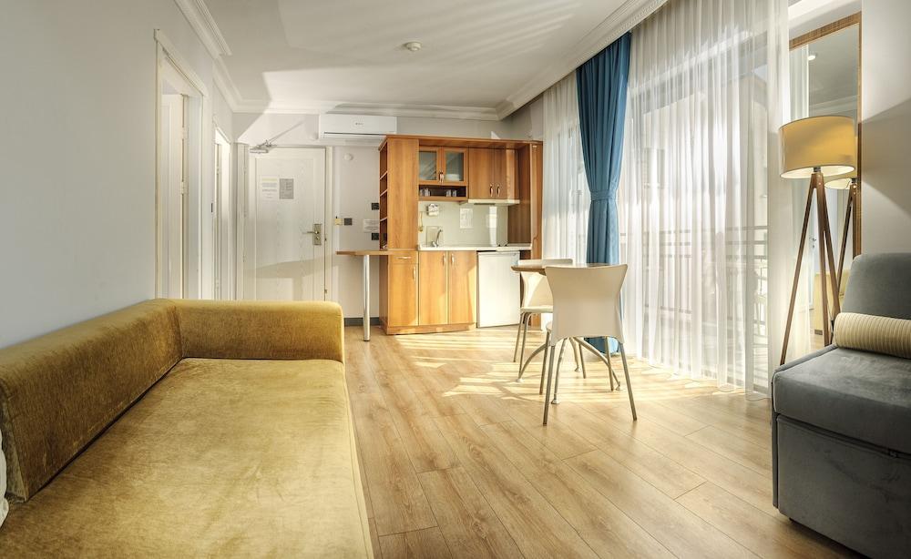 Mutlu Apart Otel