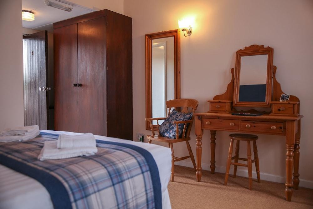 The Greyhound Inn & Hotel