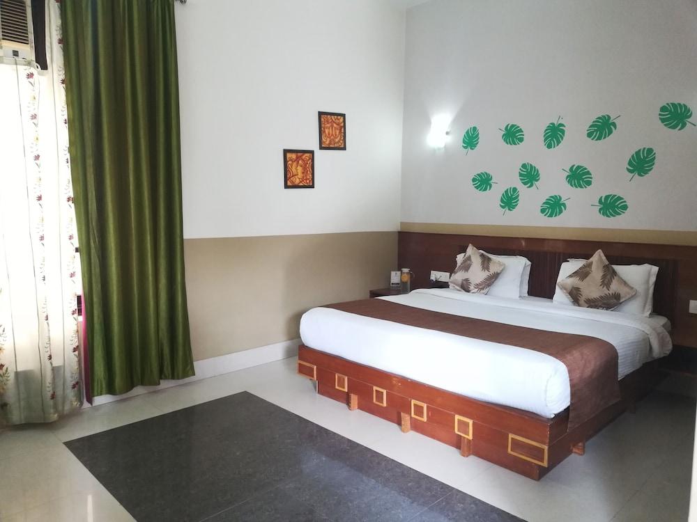 The Tiger Groove Resort