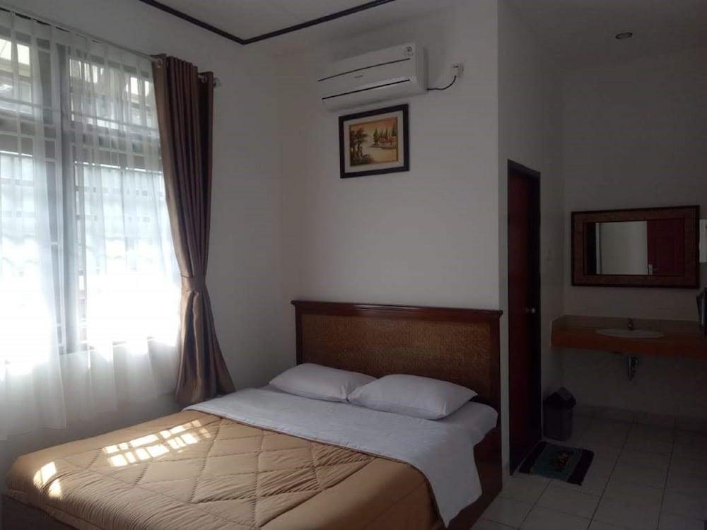 Villa Private Puncak