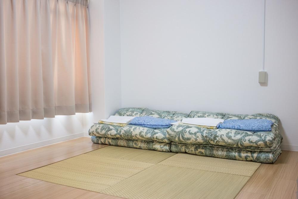 Merry Gate Osaka - Hostel