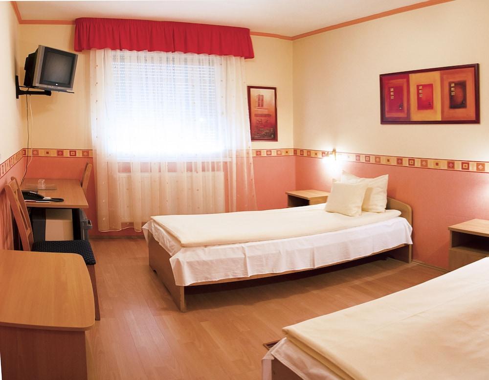 Arany Patkó Pension