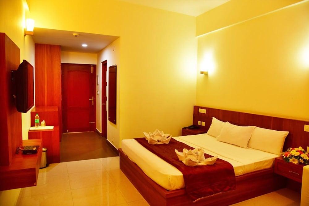 Sasthapuri Hotels