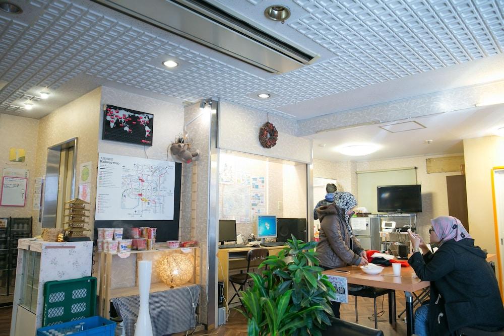 Hotel Mikado - Hostel