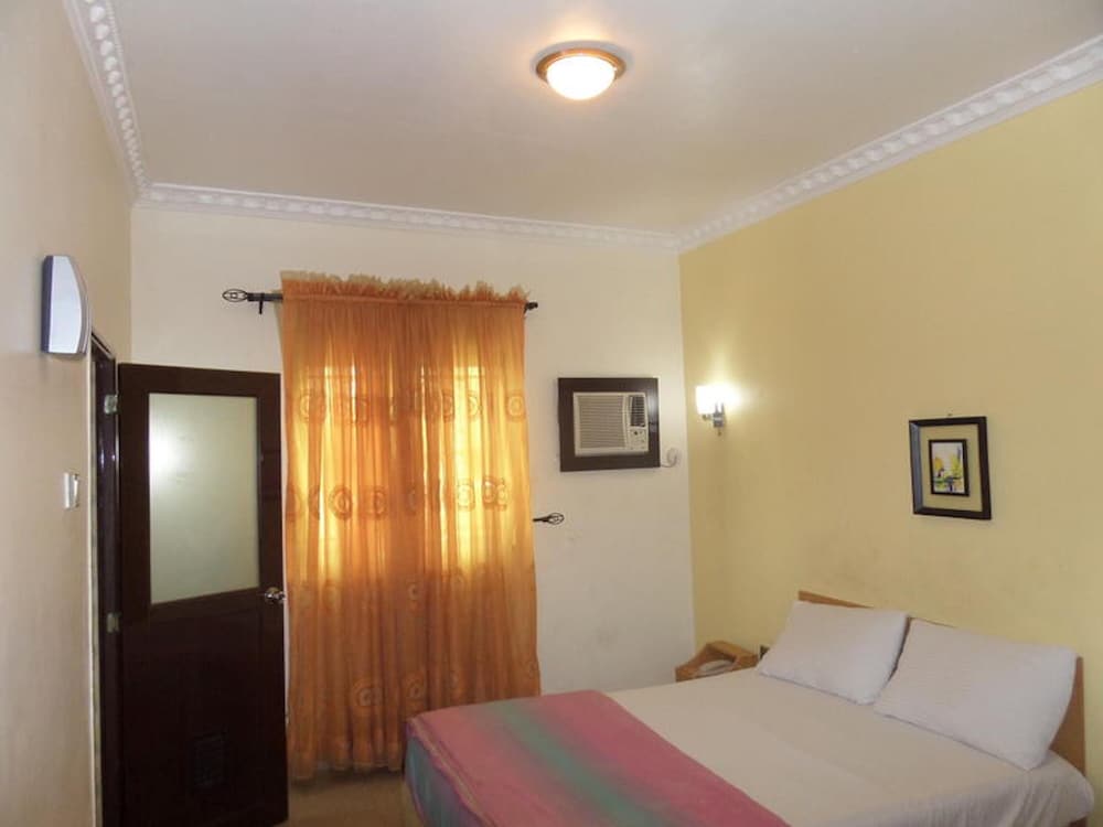 Springhills Hotels Limited