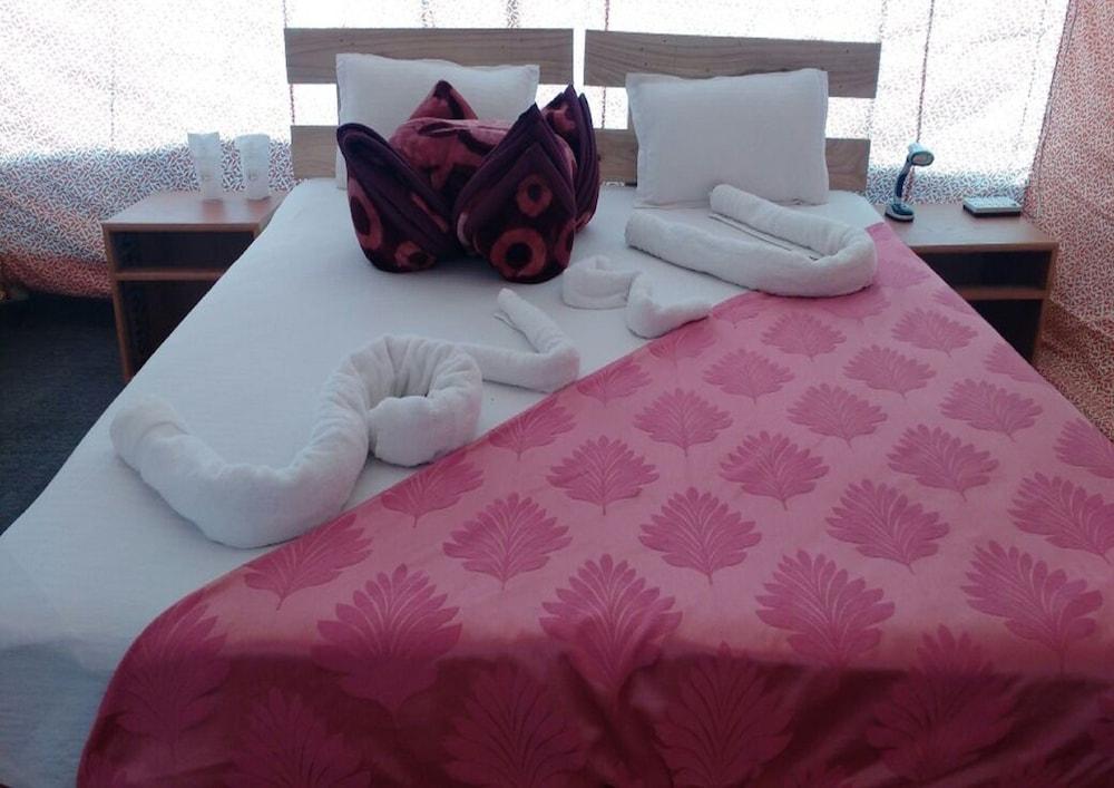 Pangong Heritage Camp