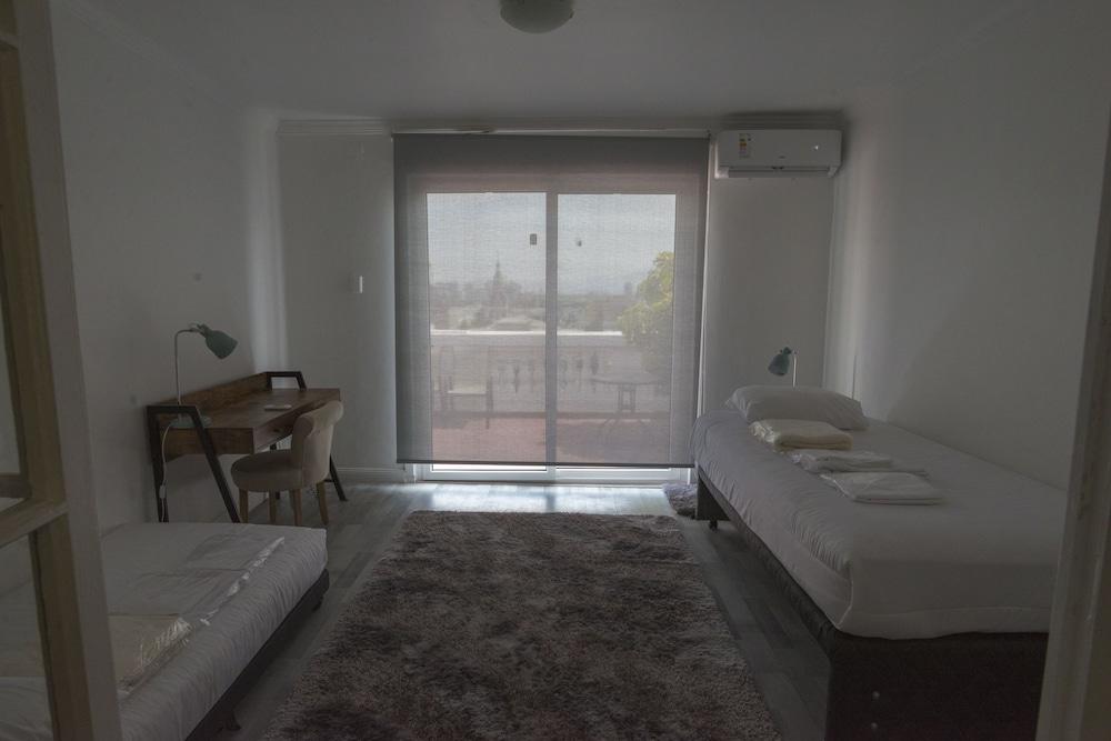 Downey Mozo Plaza de Armas