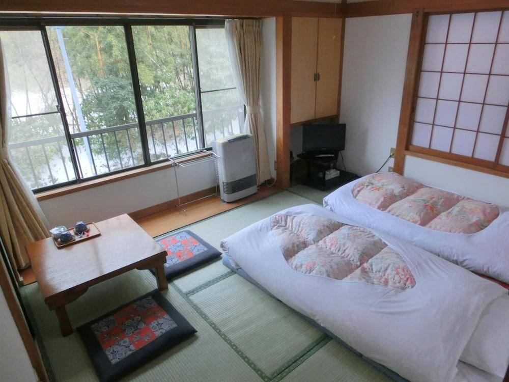 Moto-Hakone Guest House