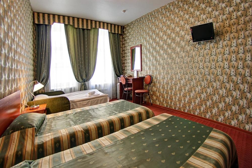 Popov Hotel