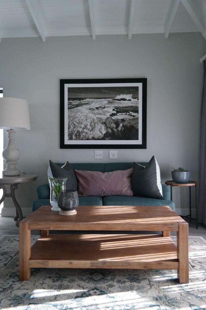 Quartet Hotel and Garden Suites