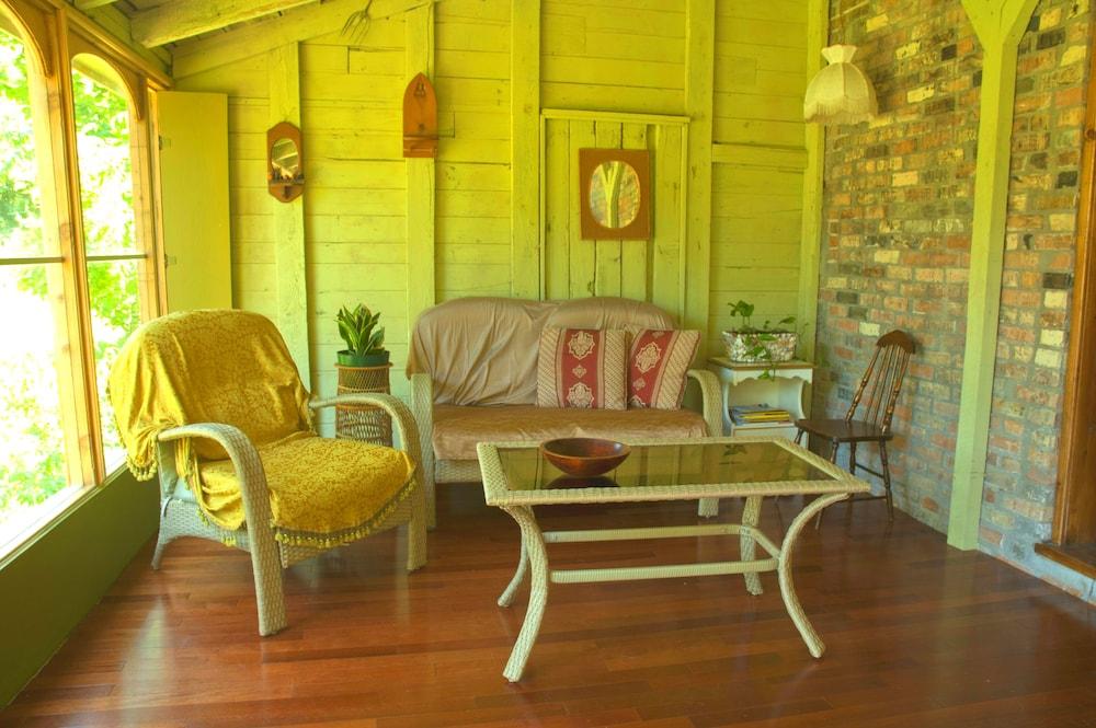 6 bedroom Mill House by the Falls