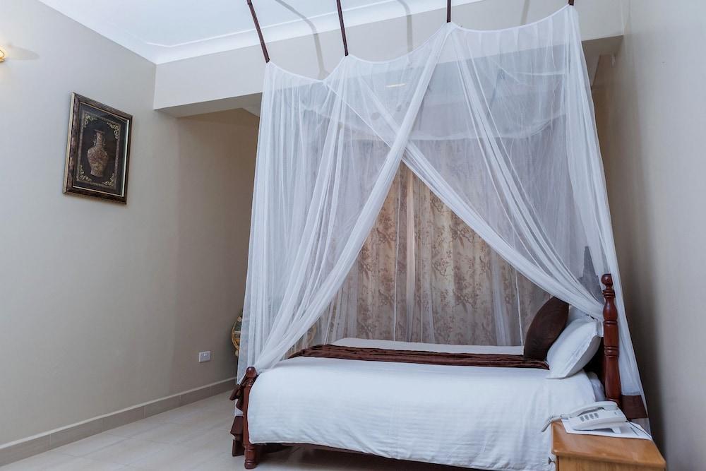 Sophies Signature Suites