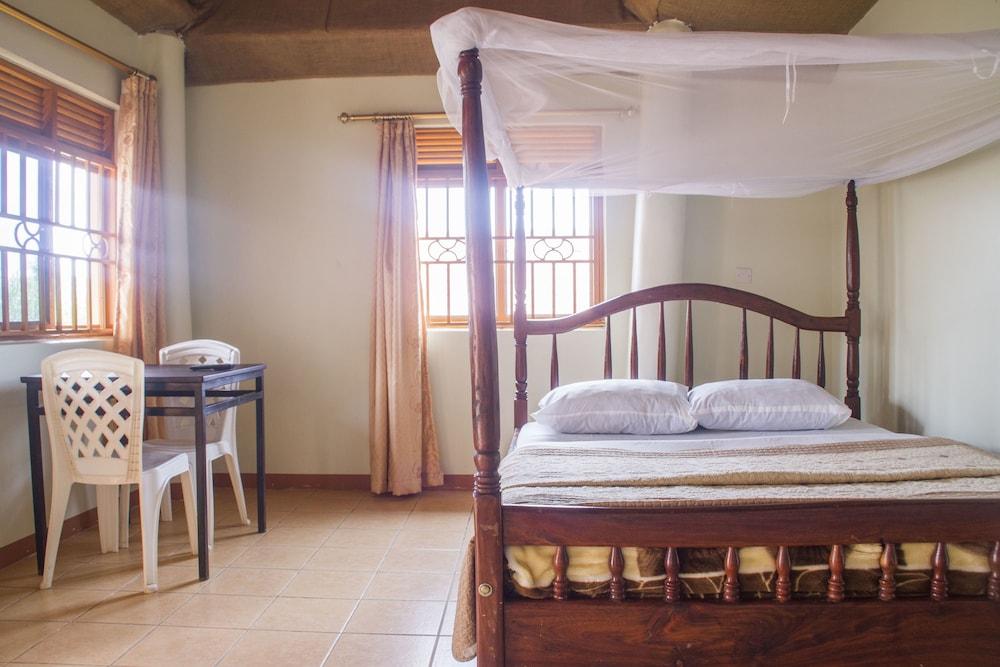 Satellite Holiday Resort