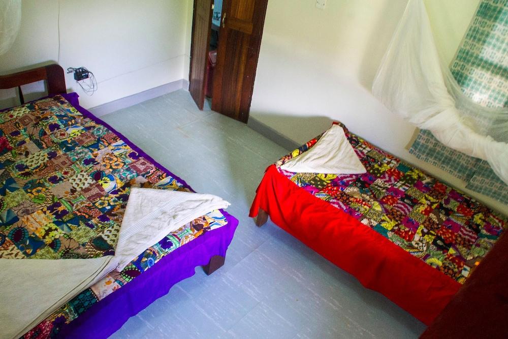 New Court View Hotel