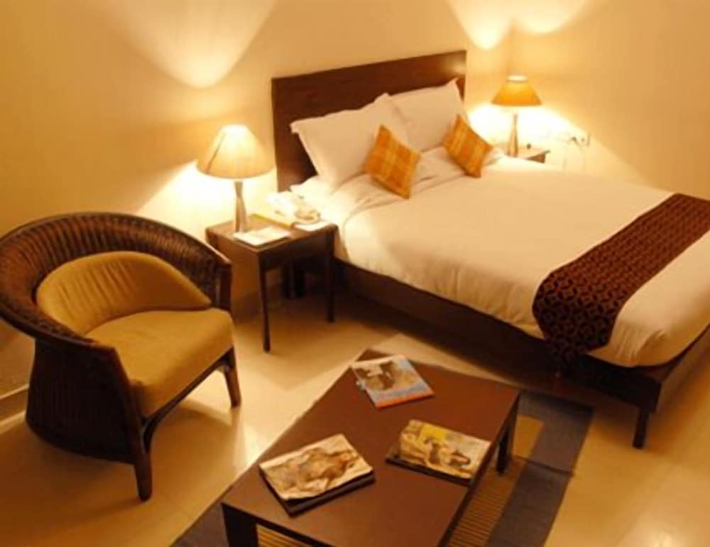 Sterling Living Space - Residency Road