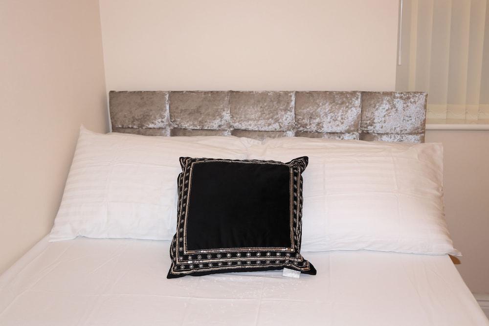 Genesis Home Serviced Apartment