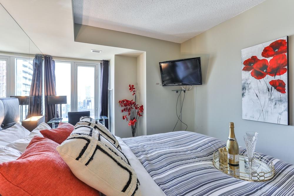 Executive High Rise Suite